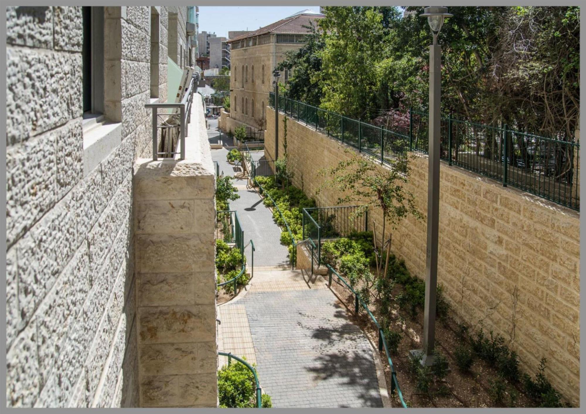 Kook Isrentals - Aparthotels In City Center Baitulmaqdis Luaran gambar